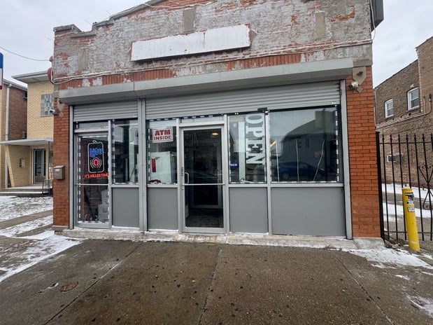 Images CoinFlip Bitcoin ATM - Lis Liquors (Chicago)