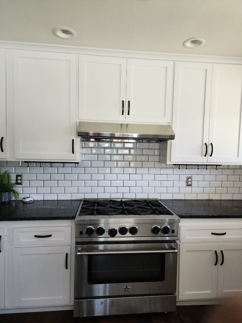 Hernandez Contractors Group Inc - Kitchen remodeling 