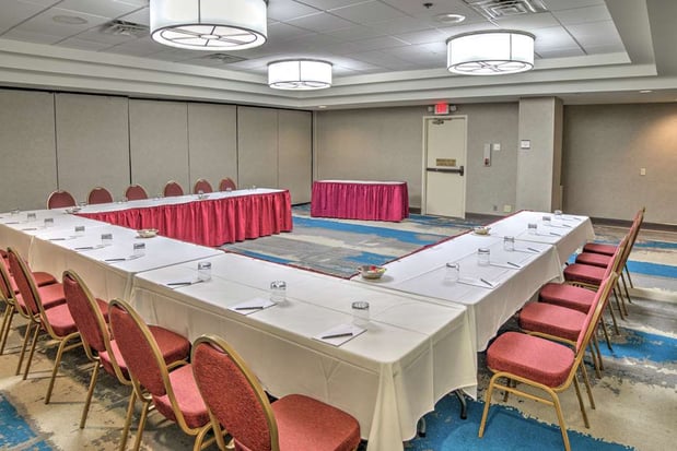 Images Embassy Suites by Hilton Indianapolis North