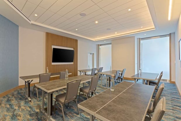 Images Hilton Garden Inn Boston Brookline