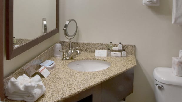 Images Crowne Plaza Cleveland Airport by IHG