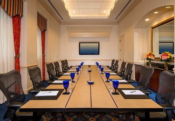 Our hotel features 12 meeting rooms with 10,900 square feet of total meeting space.