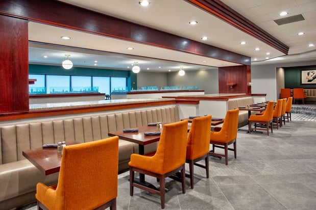 Images DoubleTree by Hilton Lansing