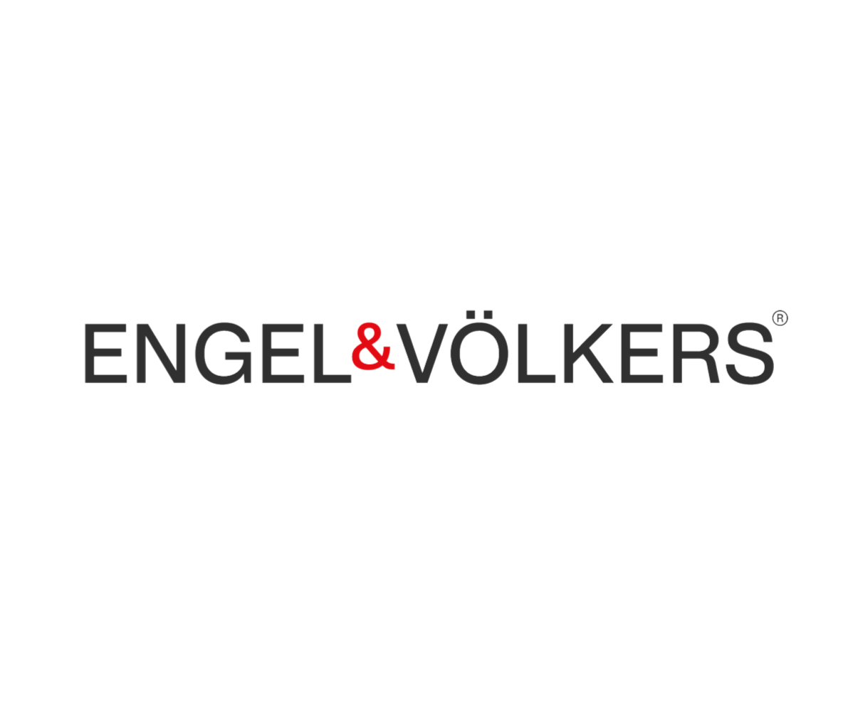 Stephanie Harrington, Managing Broker/Owner of Engel & Völkers Pensacola
