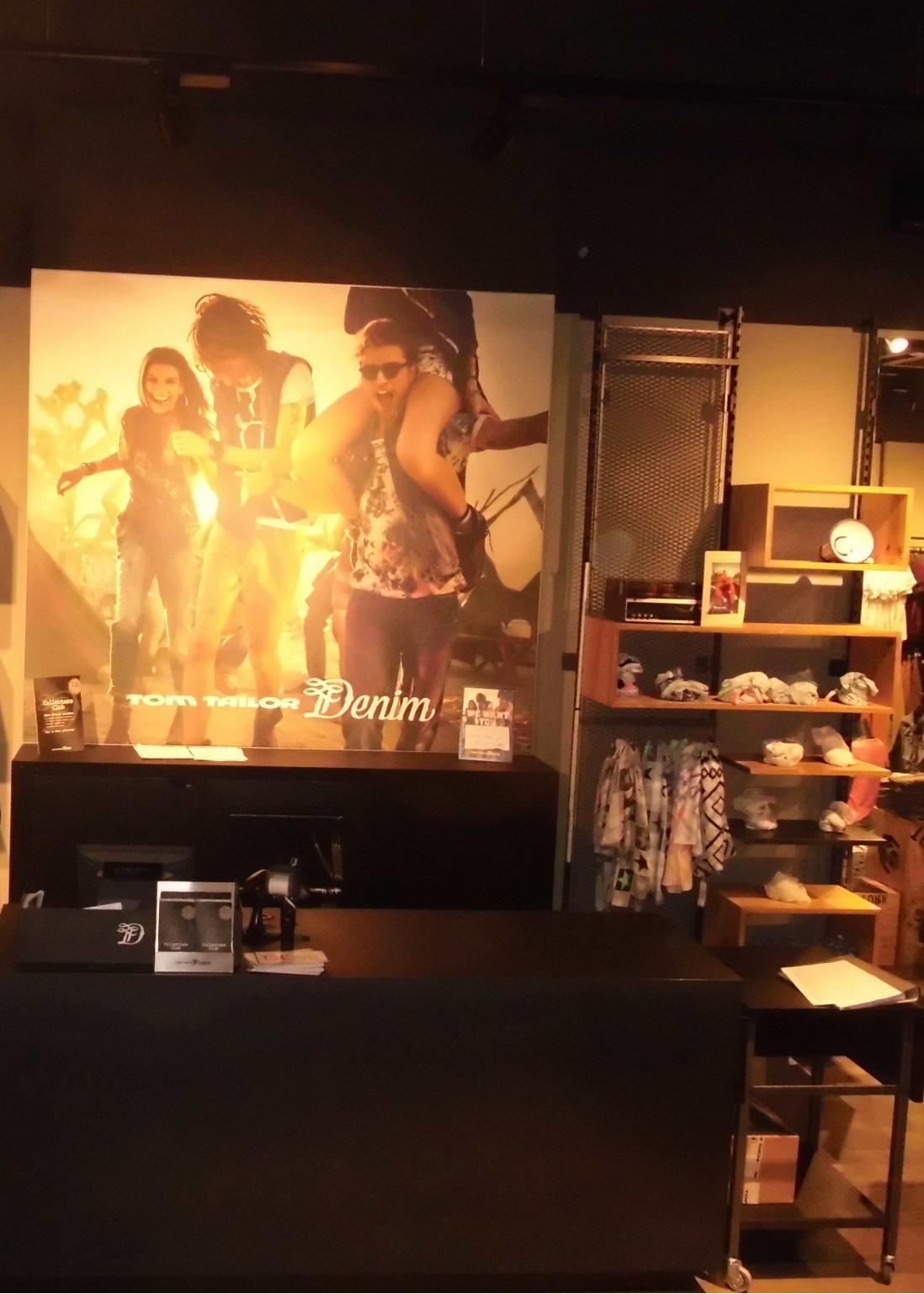 TOM TAILOR Denim Store, AG-Weser-Straße 3 in Bremen