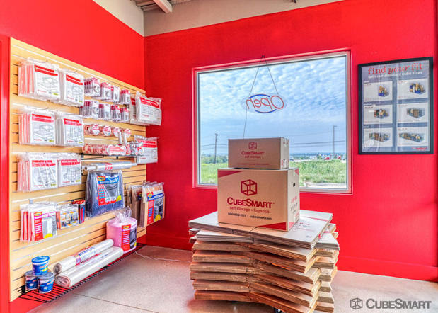 Images CubeSmart Self Storage