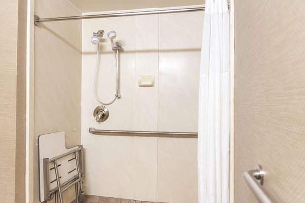 Images Hampton Inn Muskegon