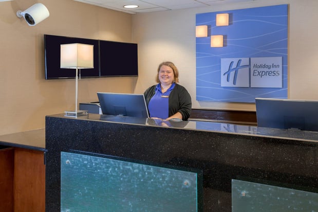 Images Holiday Inn Express & Suites Canton by IHG