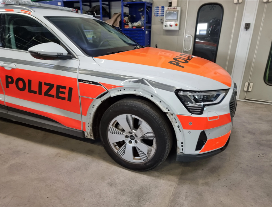Bilder Auto Zentrum Grindel GmbH Carrosserie Spritzwerk Garage