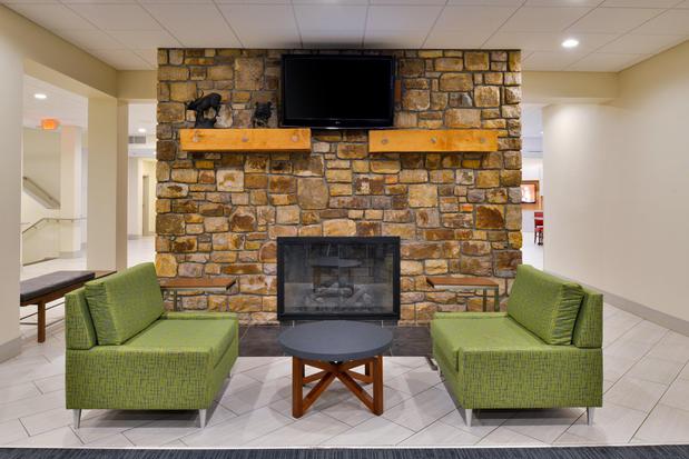 Images Holiday Inn Express Blowing Rock South, an IHG Hotel