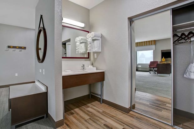 Images Hampton Inn & Suites Dallas-DeSoto