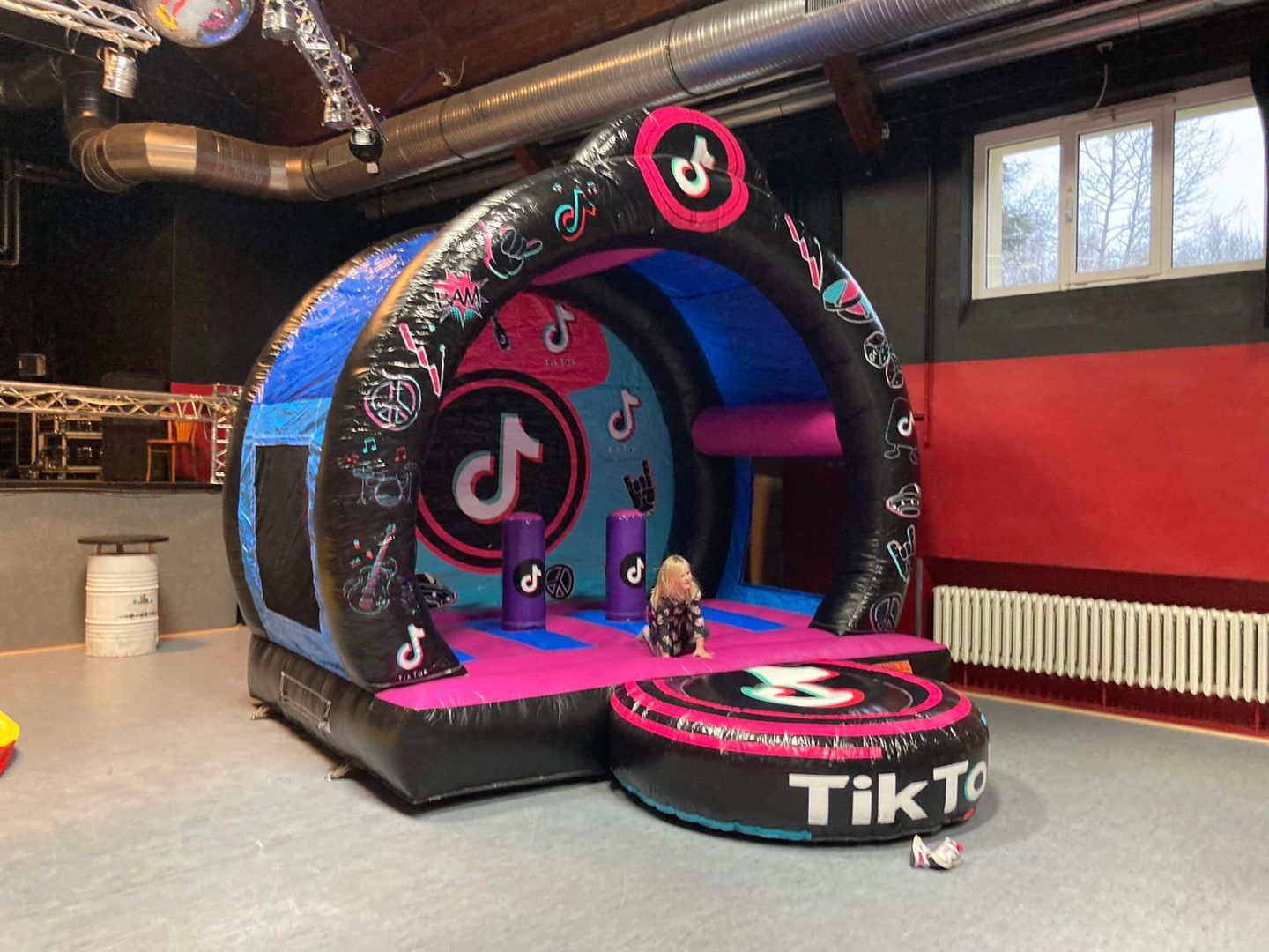 Loewe Promotion, Karl-Marx-Straße 40 in Guben