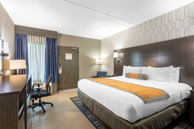 Images Best Western Plus Bowling Green