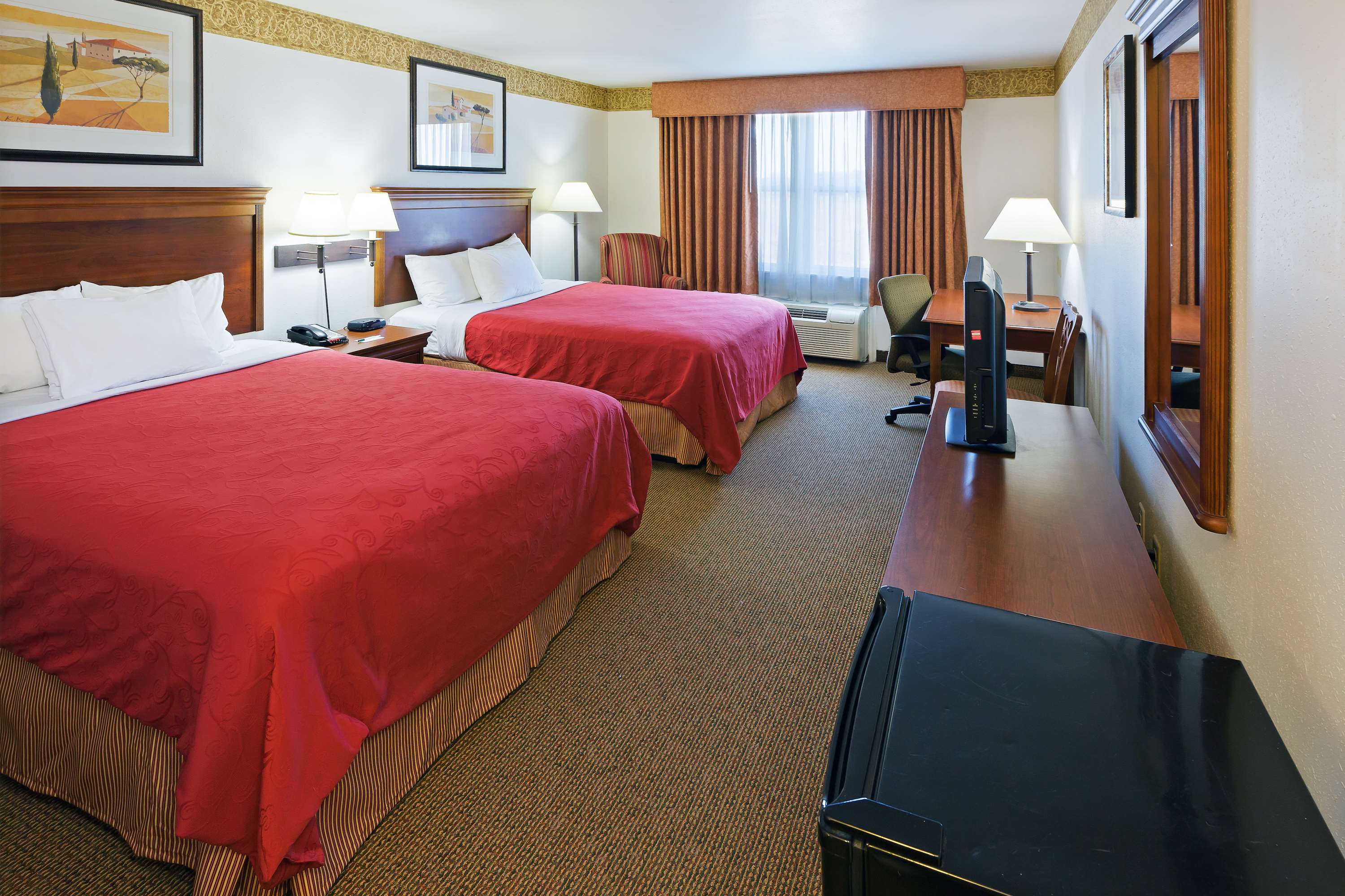 COUNTRY INN & SUITES BY RADISSON, CHAMBERSBURG, PA