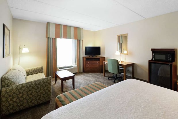 Images Hampton Inn & Suites Blairsville