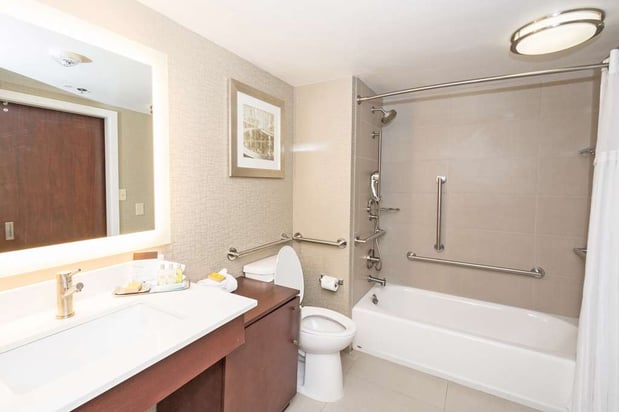 Images DoubleTree Suites by Hilton at The Battery Atlanta