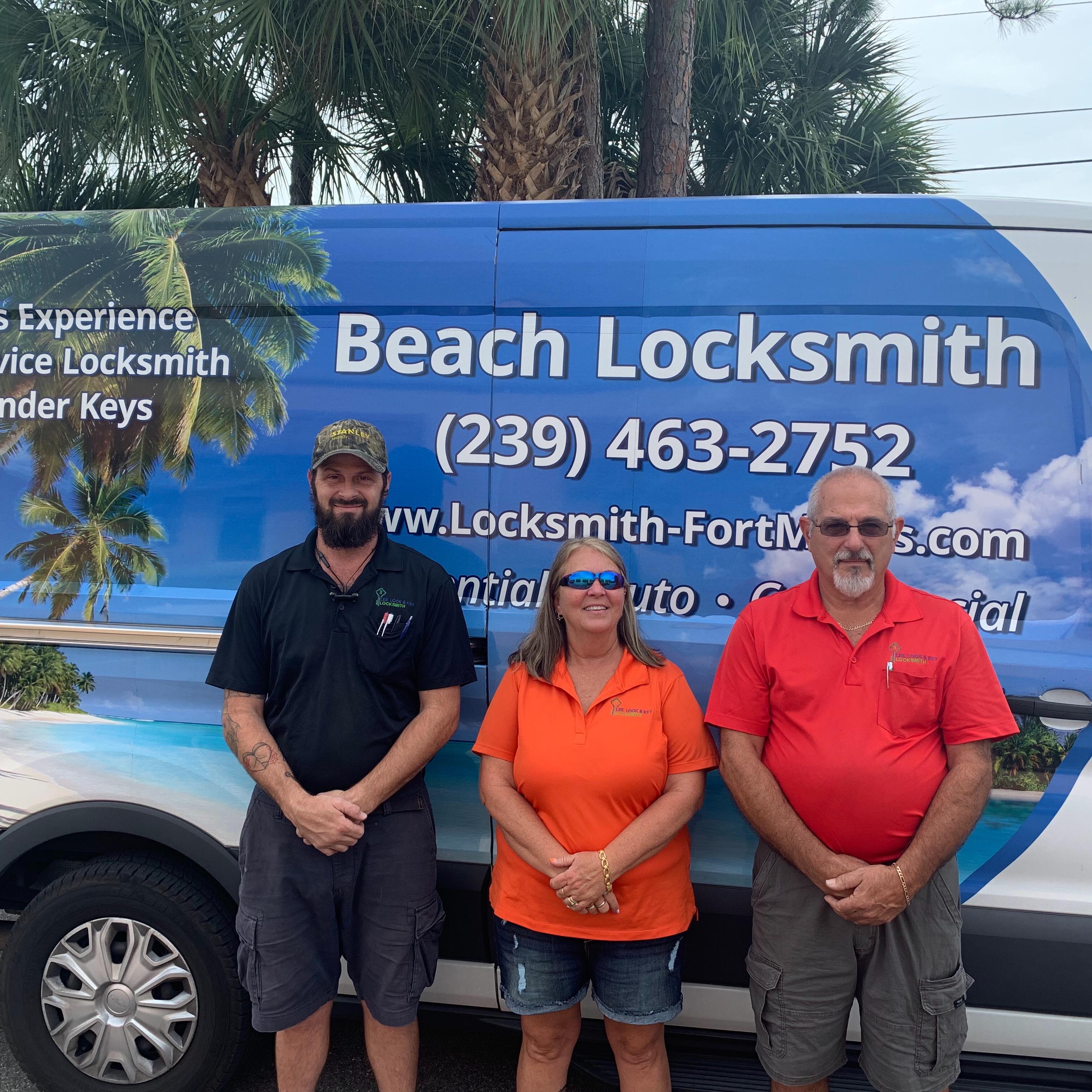 Beach Locksmith Logo