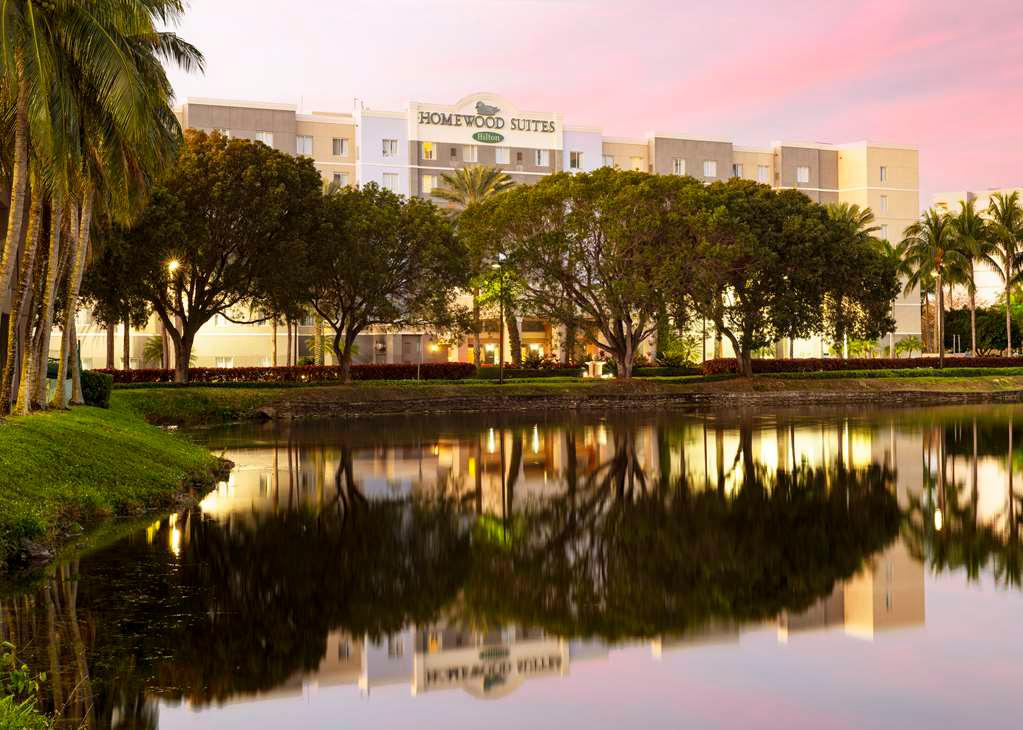 Exterior Homewood Suites by Hilton Miami-Airport/Blue Lagoon Miami (305)261-3335