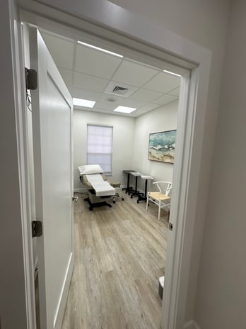 Images Howard Health & Wellness: Corey Howard, MD