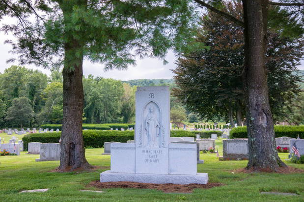 Images New Saint Francis Cemetery