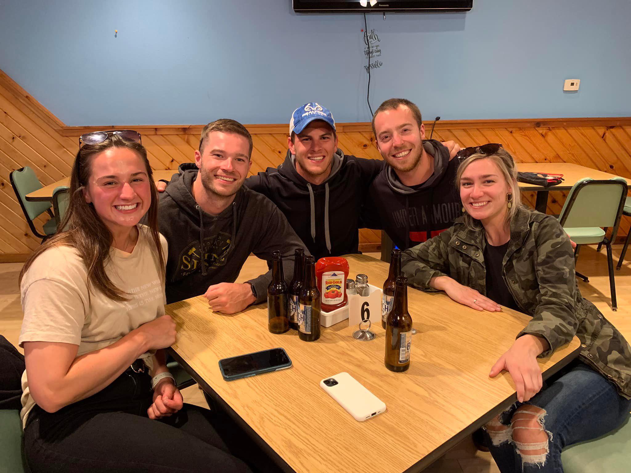 Chang's Half Moon Lakeview Bar &amp; Grill LLC Logo