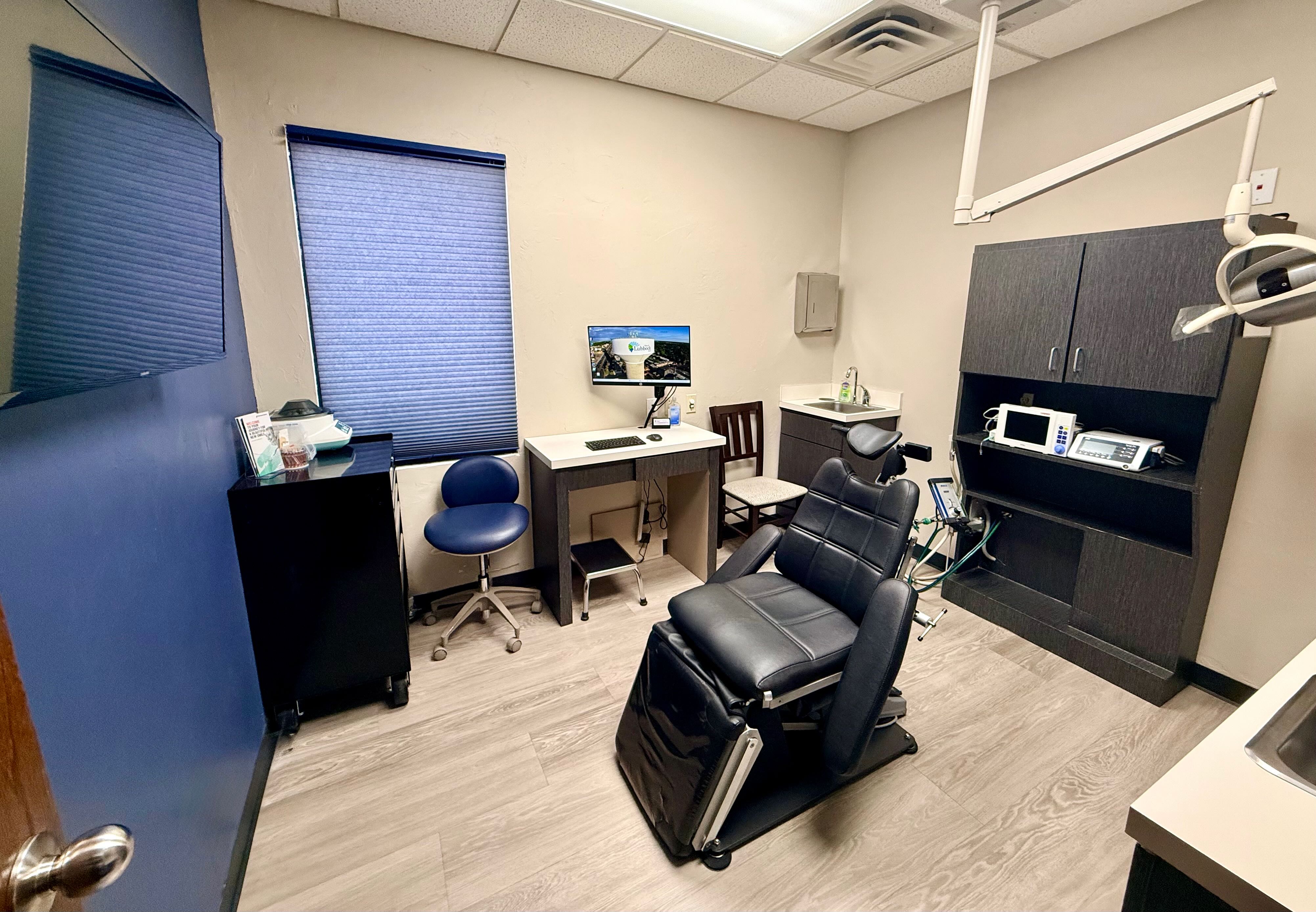 Signature Oral Surgery & Implants provides advanced oral surgery and dental implant care in Lubbock, 