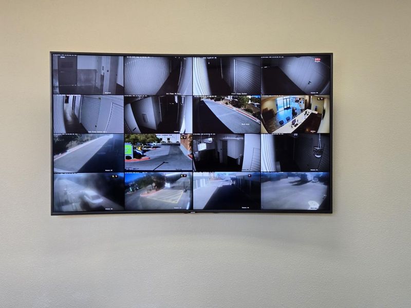 Images Extra Space Storage