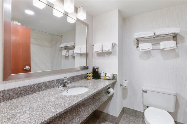Images Best Western Plus Belle Meade Inn & Suites