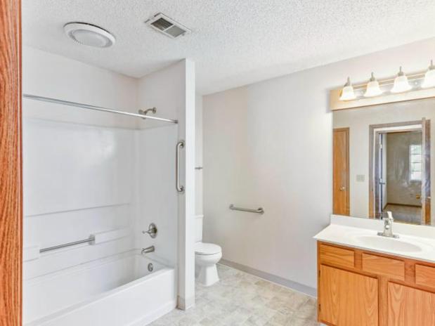 Images Waterford Apts