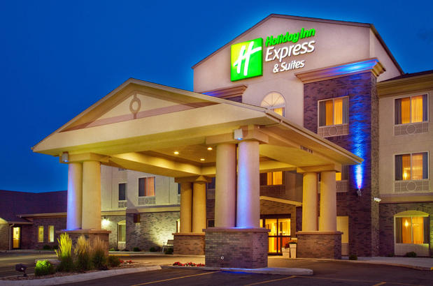 Images Holiday Inn Express & Suites Sheldon, an IHG Hotel