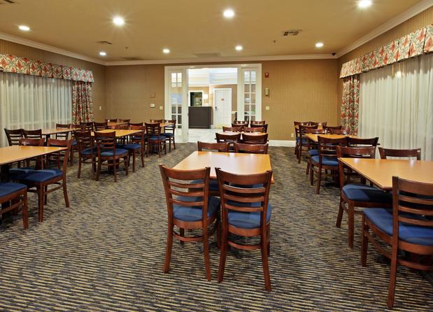 Images Holiday Inn Express & Suites Corning, an IHG Hotel