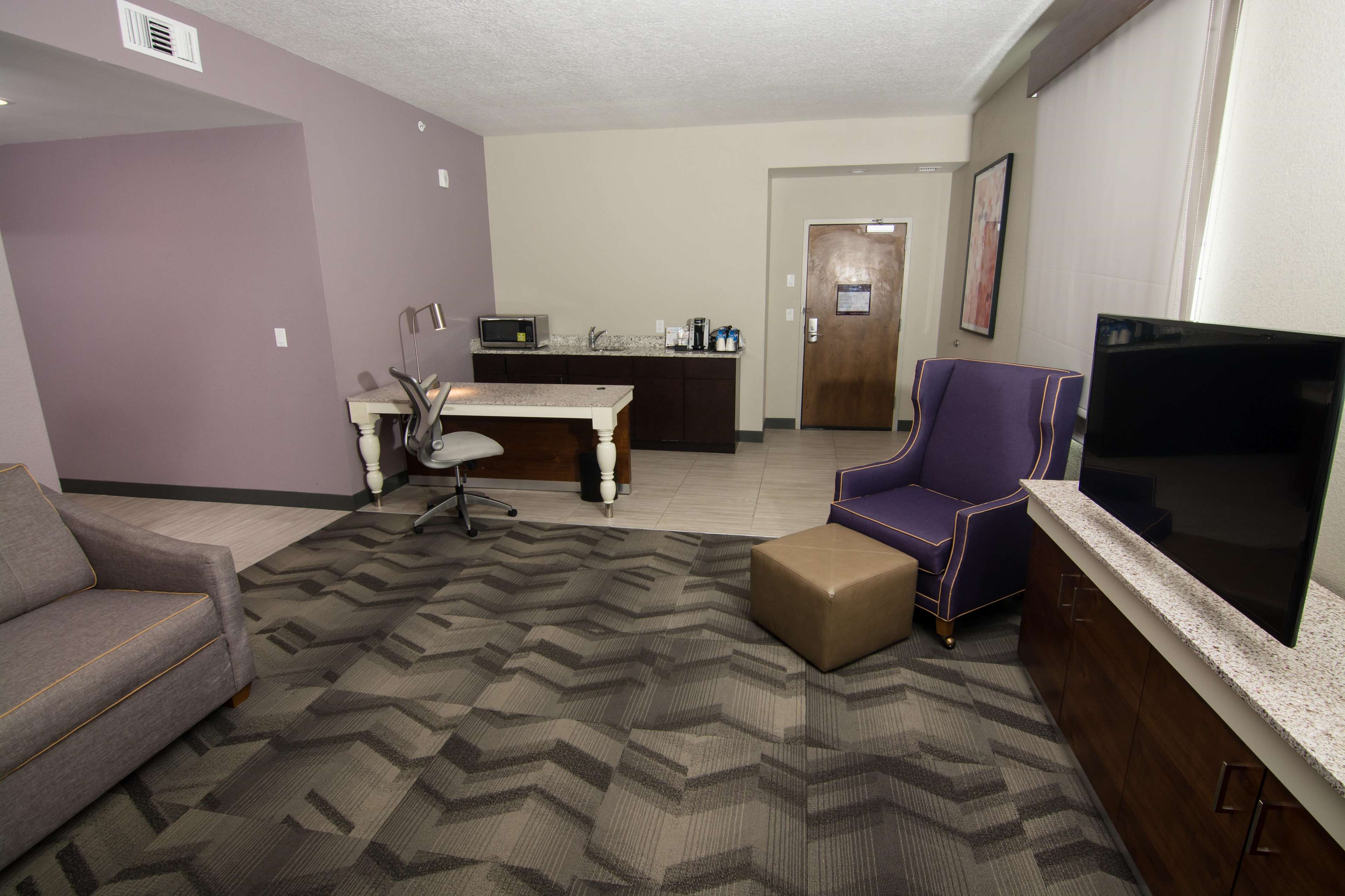 Guest room