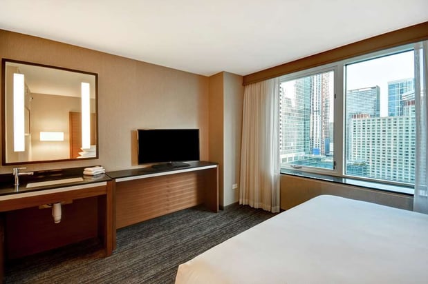 Images Embassy Suites by Hilton Chicago Downtown Magnificent Mile