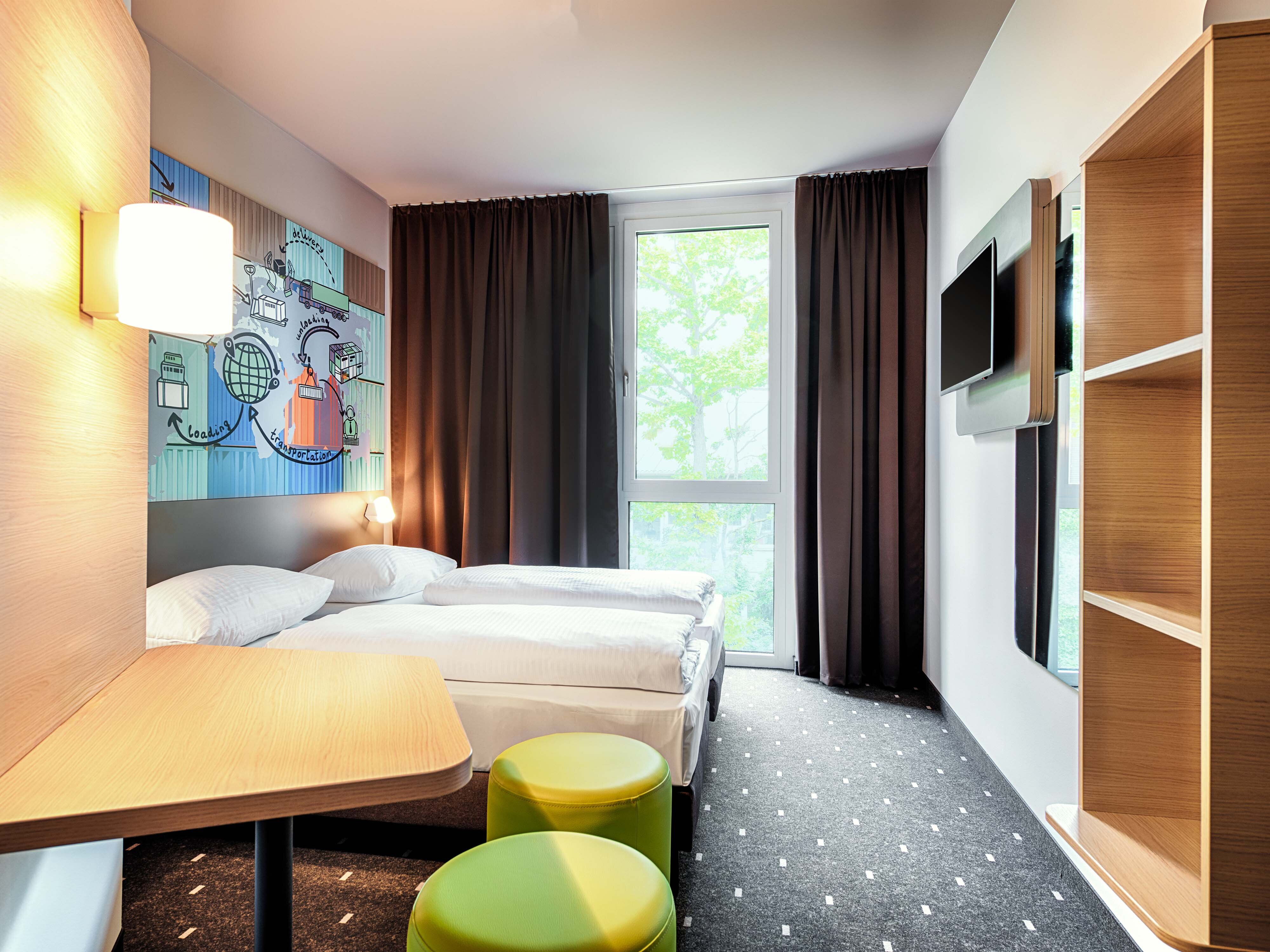 Bilder B&B HOTEL Stuttgart-Neckarhafen