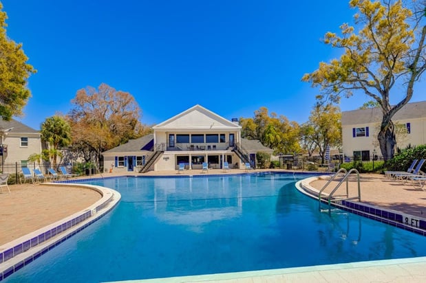 Images Reserve at Lake Pointe Apartment Homes