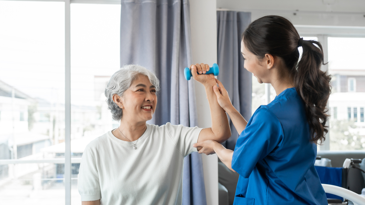 EmergeOrtho offers comprehensive physical therapy for mobility and recovery in Myrtle Beach, SC.