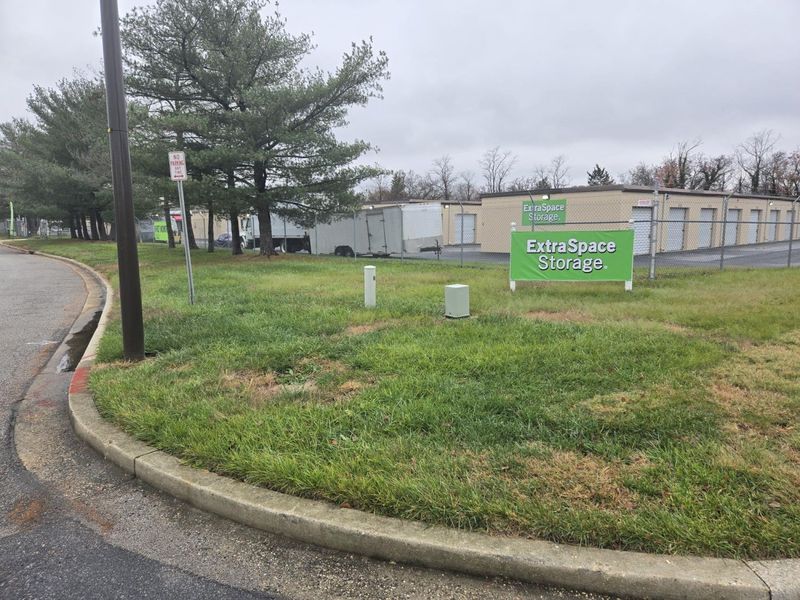 Images Extra Space Storage