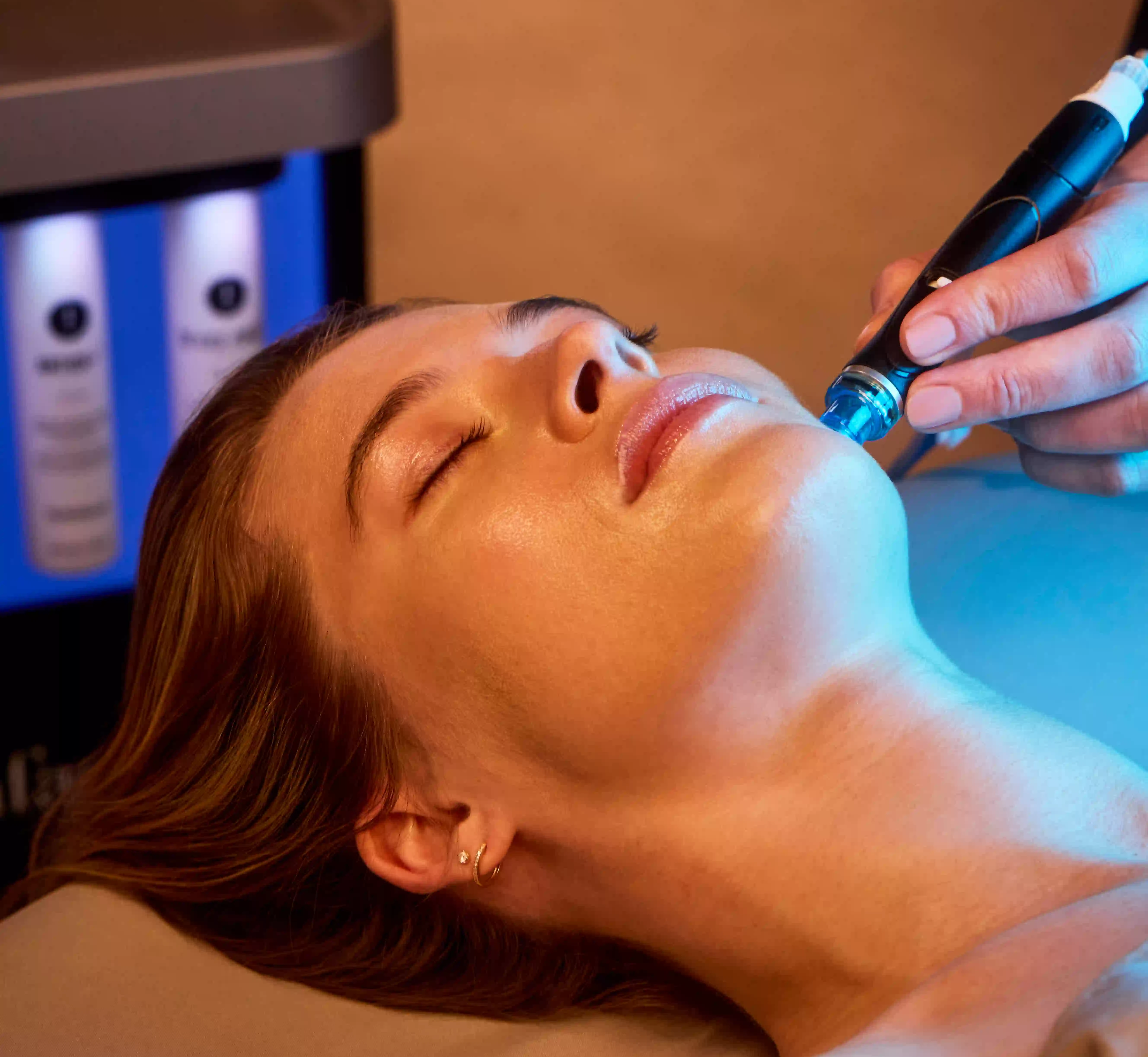 HydraFacial treatment with advanced technology for Club members