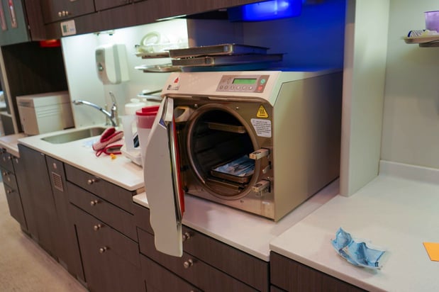 Images Scott Young, DDS