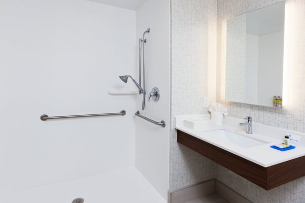 Images Holiday Inn Express & Suites Dothan North by IHG