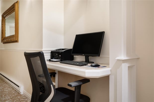 Images Best Western Grandma's Feather Bed