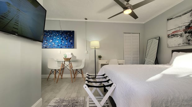 Images Barefoot Mailman Inn & Suites, Lantana, West Palm Beach, South Florida