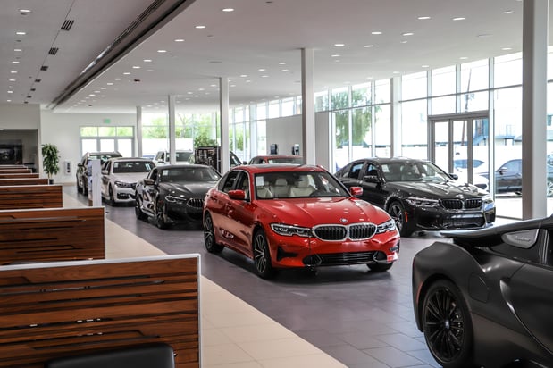 Images Chapman BMW on Camelback