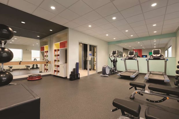 Images Tru by Hilton Lancaster East