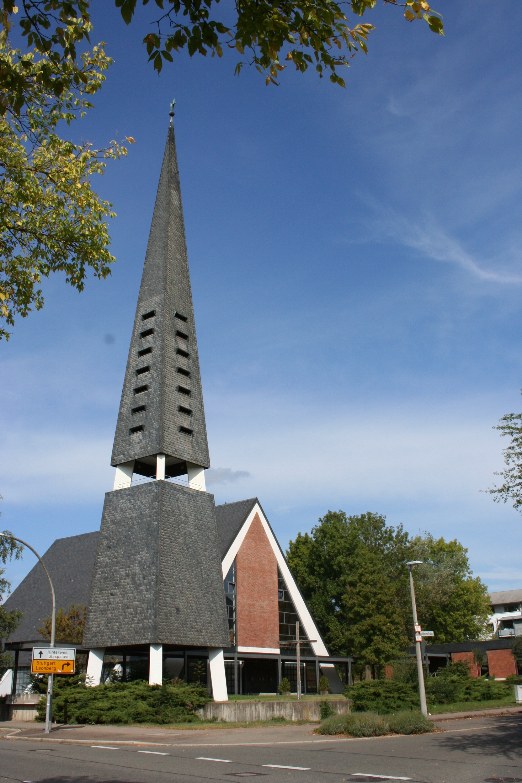 Johanneskirche - Evangelische Johanneskirchengemeinde Sindelfingen, Rechbergstraße 1 in Sindelfingen