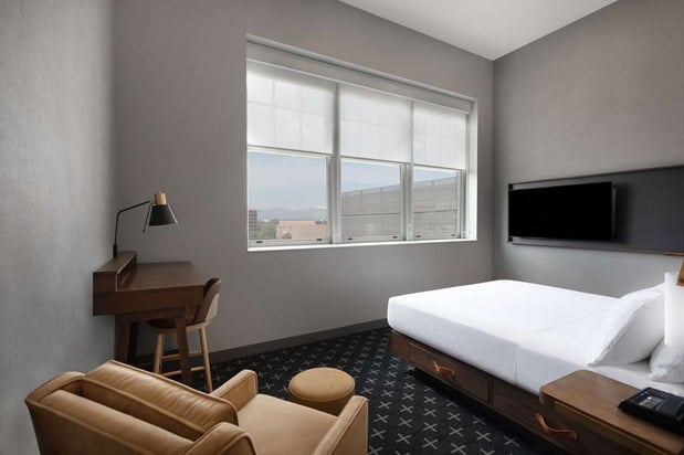 Images The Slate Hotel Denver Downtown, Tapestry by Hilton