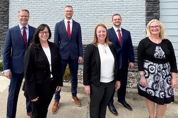 Images Kneifl Wealth Management