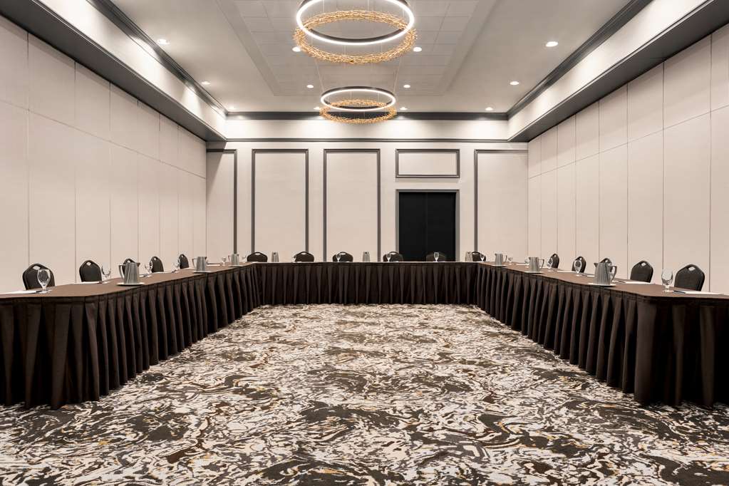 Images DoubleTree by Hilton Pointe Claire Montreal Airport West