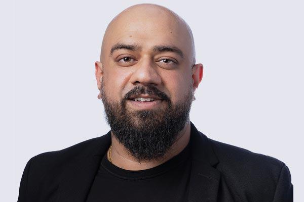 Kam Pabla, Retail Partner in our Erin Mills Town Centre store