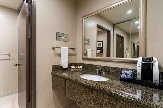 Images Best Western Plus Forest Park Inn